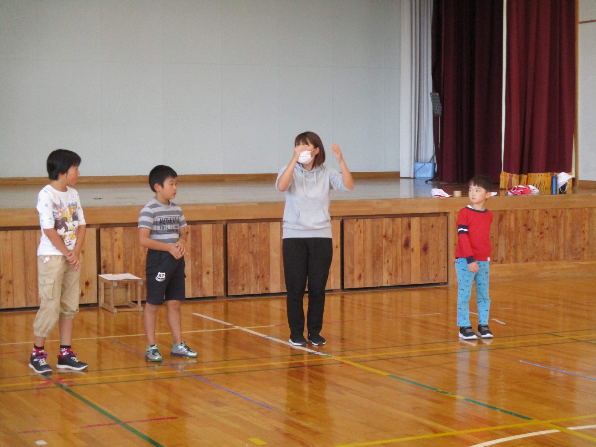 全校音楽でリズム遊びをしました – 長野県阿南町立新野小学校